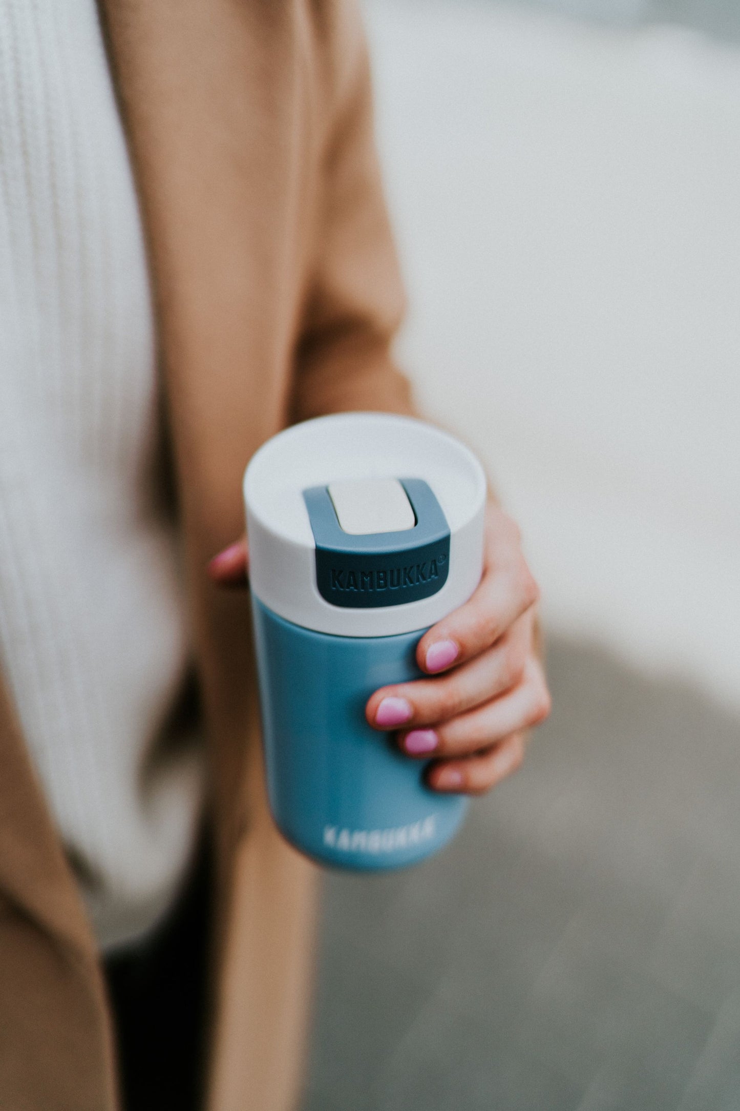 Snapclean technology of Olympus 300ml Silk Blue travel mug